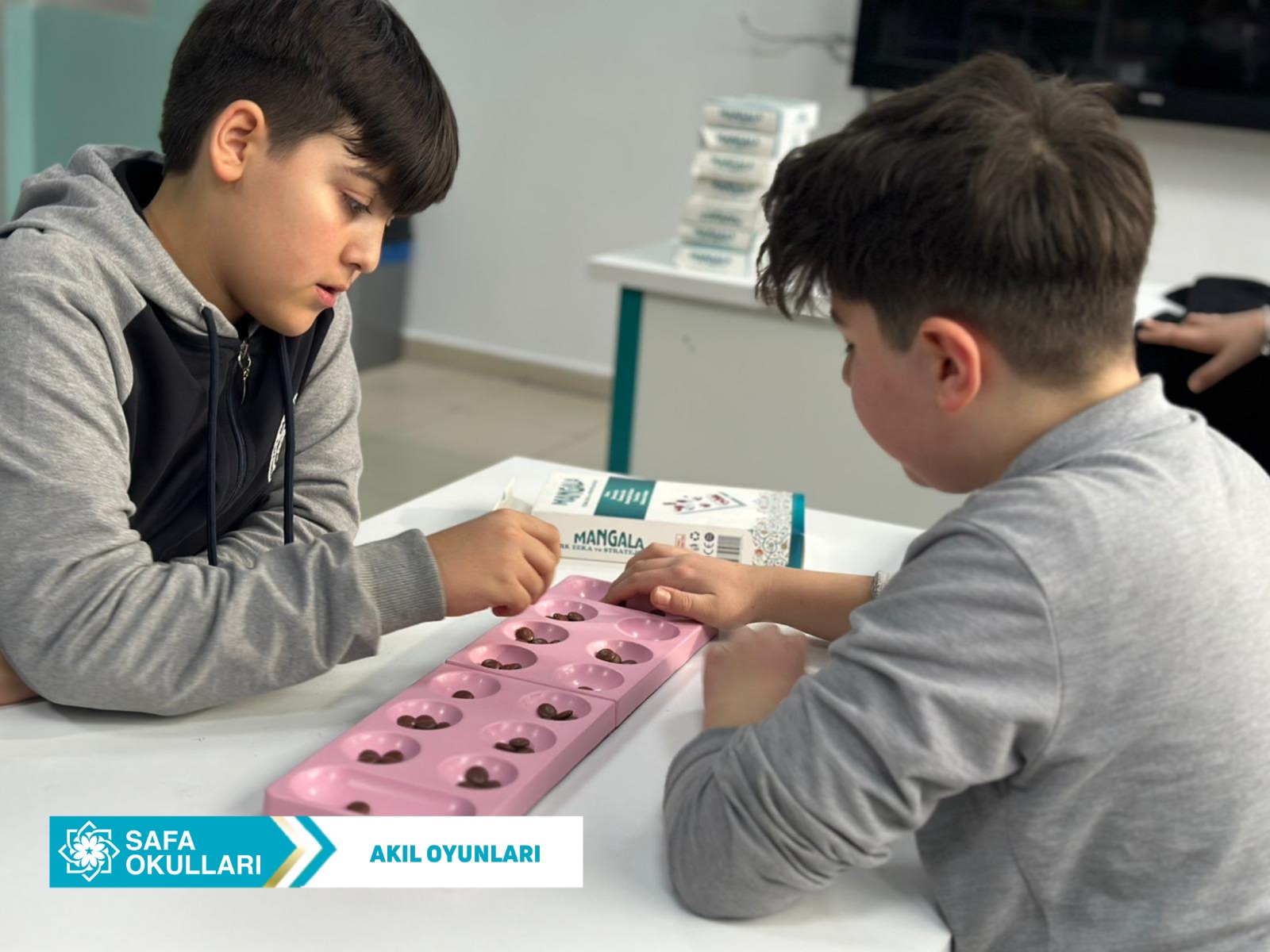 AKIL OYUNLARI ATÖLYESİ