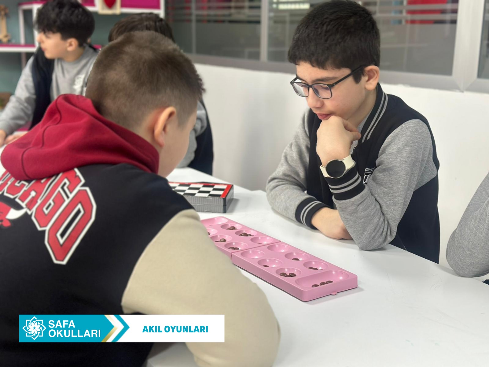 AKIL OYUNLARI ATÖLYESİ